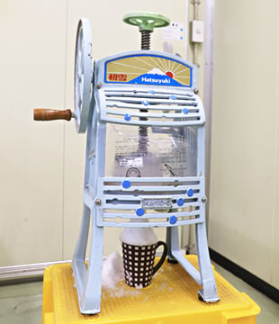 かき氷製造機